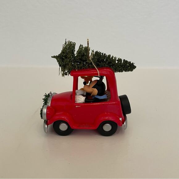 Hallmark Keepsake Bring Home The Tree Disney - Picture 4 of 5